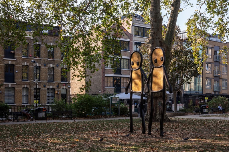 stik holding hands public sculpture london united kingdom artworks
