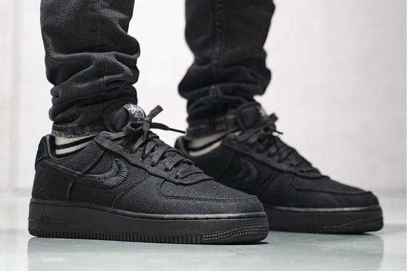 nike air force 1 high black on feet