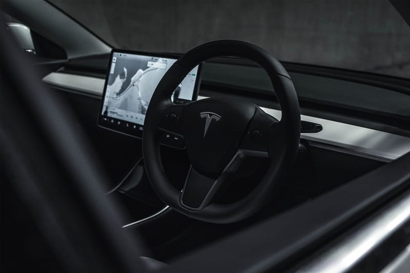 Tesla's Latest Update Adds Visual Recognition for Speed Limit Signs