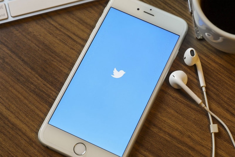 Twitter голосовые прямые сообщения обмен сообщениями функция DM аудиозапись твит в социальных сетях 