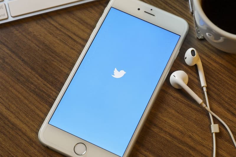 twitter voice direct messages messaging dm feature audio recording social media tweet