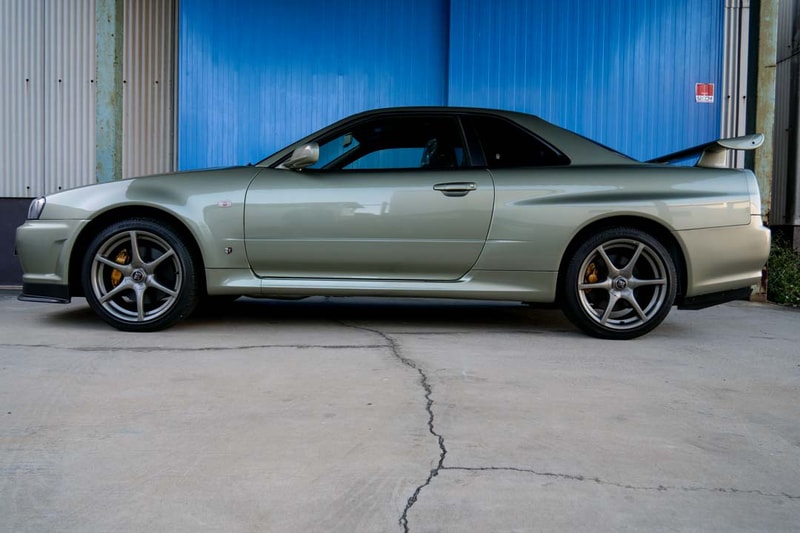 Nissan Skyline GT-R V-Spec II Nur R34 for $485k USD