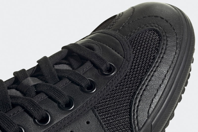 Adidas table tennis sneaker Tischtennis white black indoor shoe Adidas originals German 70s