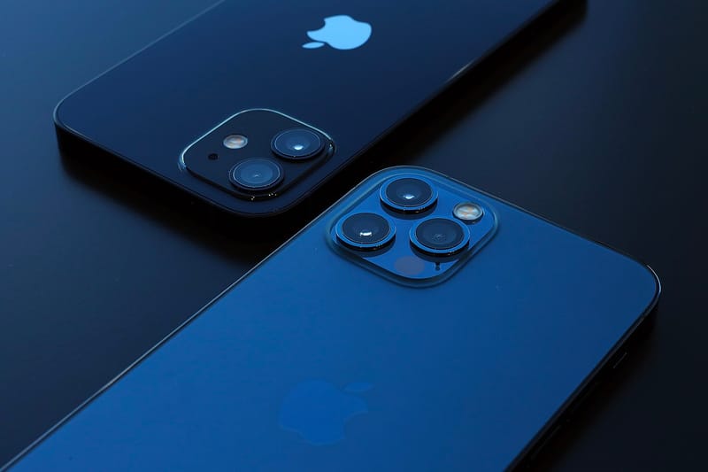 Reports Reveal a Potential "Wireless Reverse Charge" Function for iPhone 12