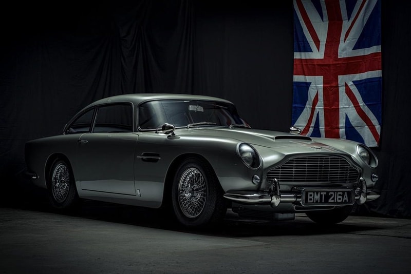1:1-Scale 1964 Aston Martin DB5 Bond Car Display Model Bring a Trailer Auctions Handmade Fiberglass Bodywork James Bond 007 Gadgets Removable Roof Smoke Oil 
