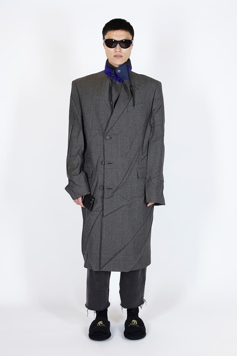 Balenciaga Summer 2021 Pre-Collection Runway Mens Womens Unisex X-Pander Sneaker Homeware Loungewear Robes Sustainability Upcycling Eco Friendly Prints Pet Shop Graphics Sunglasses at Night Paris Walking Demna Gvasalia Neo Classic Bag