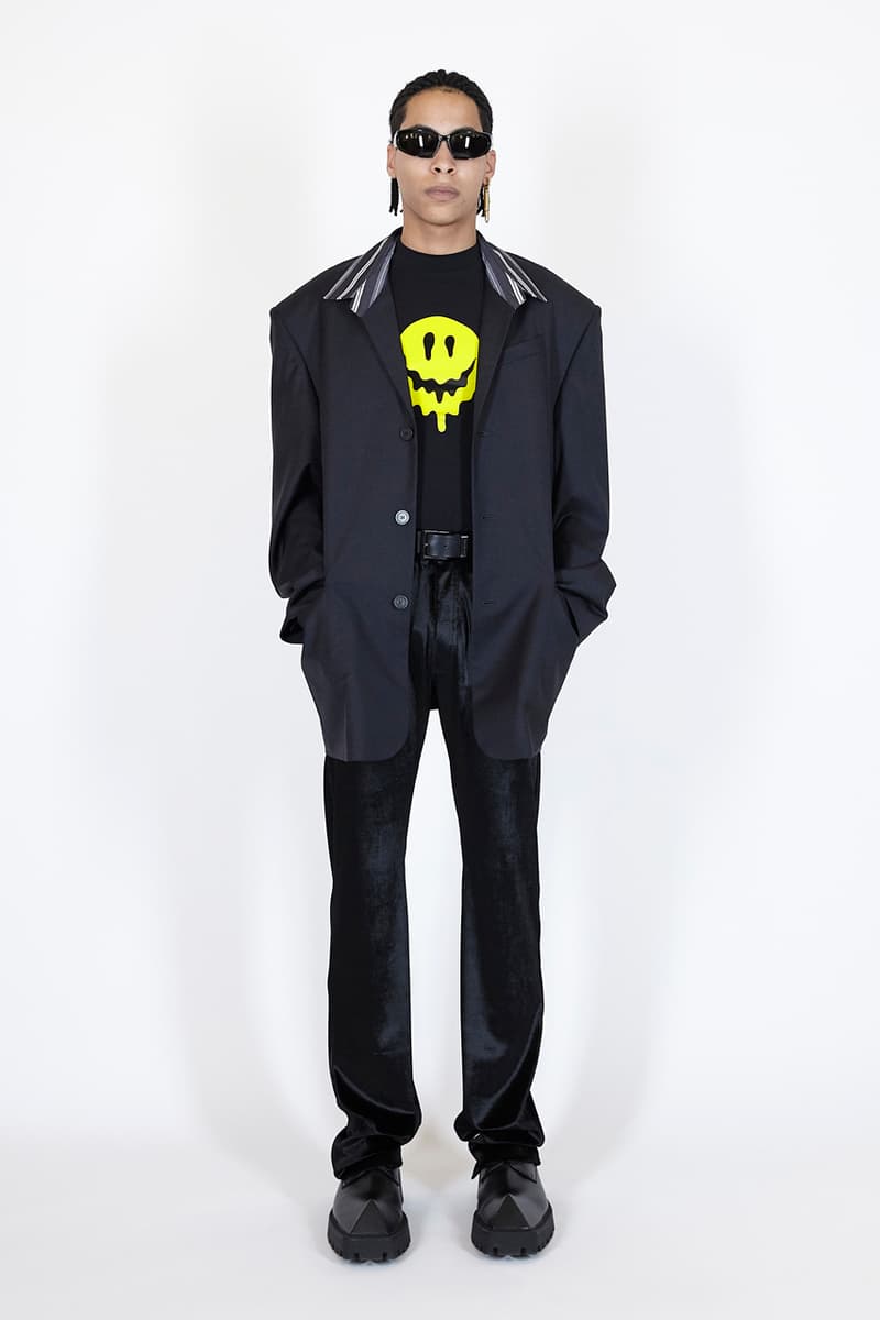 Balenciaga Summer 2021 Pre-Collection Runway Mens Womens Unisex X-Pander Sneaker Homeware Loungewear Robes Sustainability Upcycling Eco Friendly Prints Pet Shop Graphics Sunglasses at Night Paris Walking Demna Gvasalia Neo Classic Bag