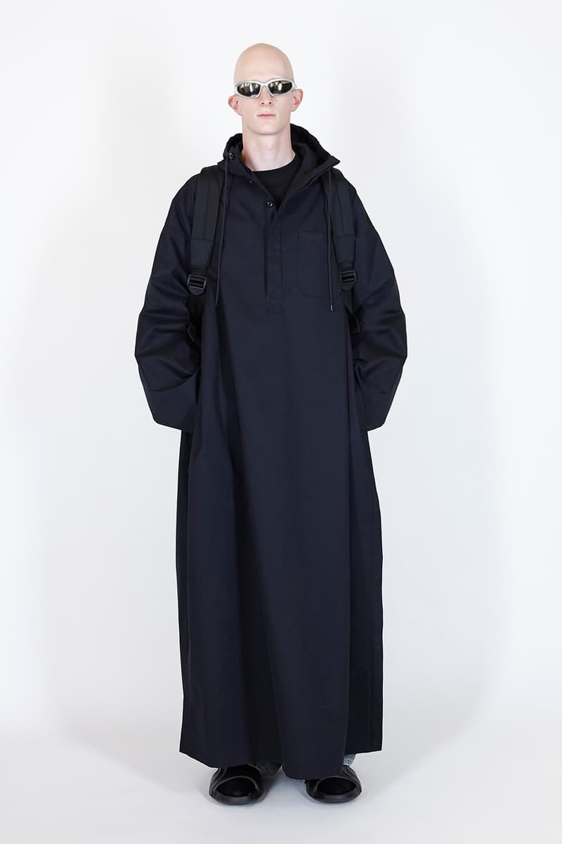 Balenciaga Summer 2021 Pre-Collection Runway Mens Womens Unisex X-Pander Sneaker Homeware Loungewear Robes Sustainability Upcycling Eco Friendly Prints Pet Shop Graphics Sunglasses at Night Paris Walking Demna Gvasalia Neo Classic Bag