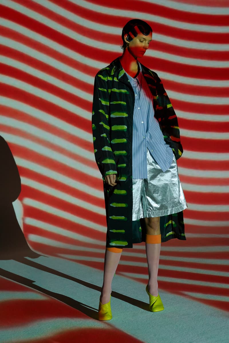 Dries Van Noten Spring/Summer 2021 SS21 Mens Women Co-Ed Collection Viviane Sassen Photography Rotterdam Beach Len Lye Psychedelic Lookbook 