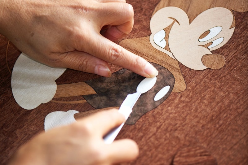 estudio campana mickey mouse ping pong table racket 