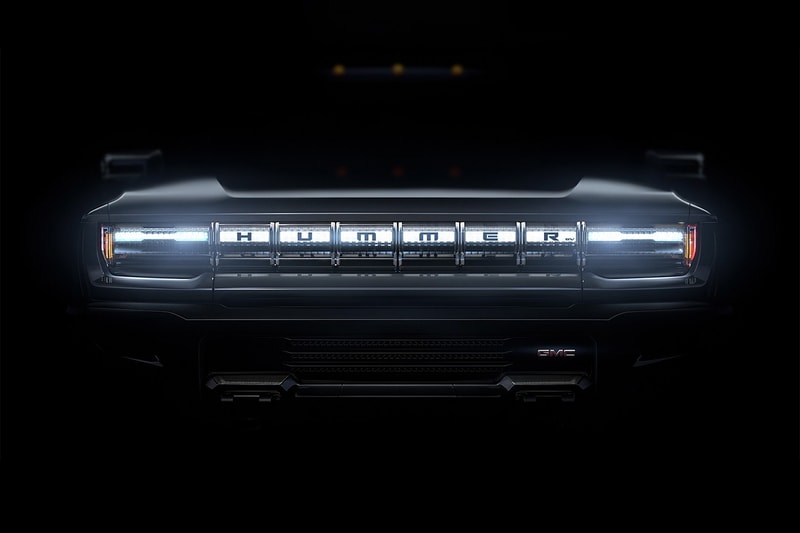 GMC Hummer Unreal Engine Infotainment System Epic Games 'Fortnite' 'Rocket League' Game Gaming Technology Tech Screen Display Driving 4x4 Off Roader SUV Humvee 