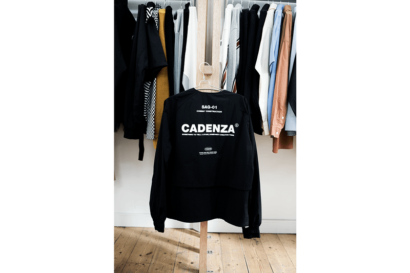 런던이 한국 패션과 사랑에 빠진 이유는?, 런던 패션위크, 준지, 아더에러, 웰던, 앤더슨 벨, 케이팝, 틱톡, UJNG, XU 스토어, 디스이즈네버댓, 뉴발란스, 메종 키츠네, 알파 인더스트리, 서혜인, 우원재, 앤더슨 벨, 이세, 윤지원, 크랭크, 어나더유스, 준지, 아더, 웰던, 틱톡, 아더, 알파 인더스트리, 메종 키츠네, 디스이즈네버댓, 뉴발란스, 서혜인, 우원재, 꼼 데 가르송, 사카이, 요지 야마모토, 1017 알릭스 9SM, MM6 메종 마르지엘라, C2H4, 이세, 지드래곤, 저스틴 비버, 케이팝, 코로나19, 인스타그램, 라프 시몬스, carol christian poell