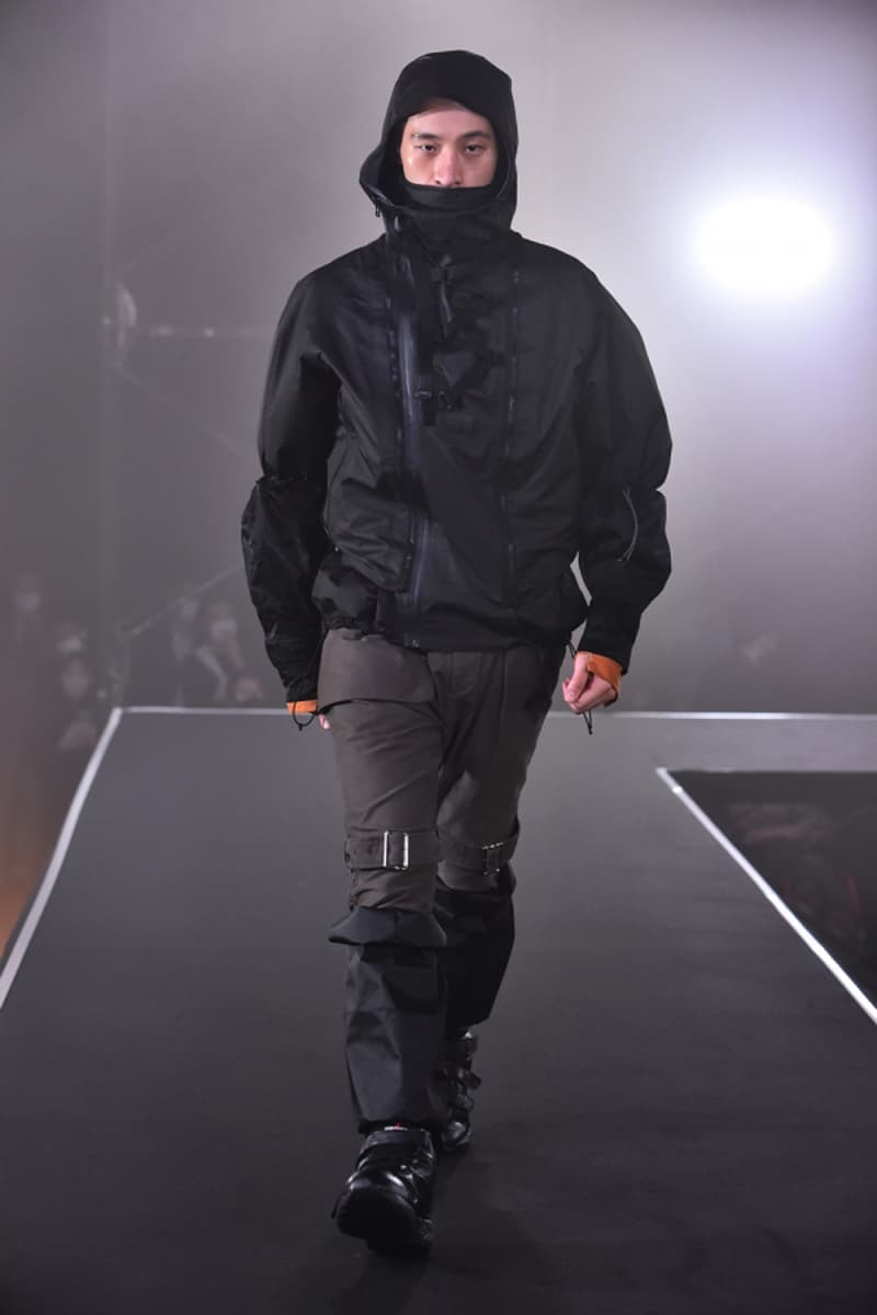 MEANSWHILE Spring/Summer 2021 Runway Collection ss21 menswear technical japan outdoors adventure trek hiking techwear Naohiro Fujisaki Rakuten Fashion Week Tokyo