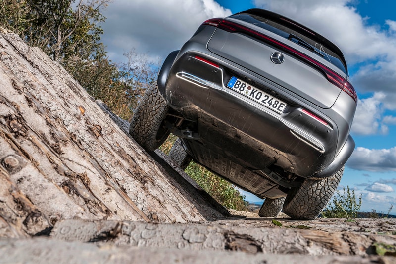 Mercedes-Benz EQC 4×4² Concept Reveal Automotive German Engineering Closer Look 4WD Off Road Luxury Electric Car SUV Extreme E400 4MATIC 