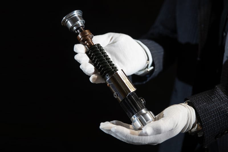 obi wan revenge of the sith lightsaber