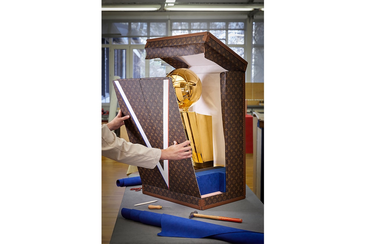 Louis Vuitton x NBA 最新聯名系列與歐布萊恩總冠軍獎盃旅行箱正式發佈