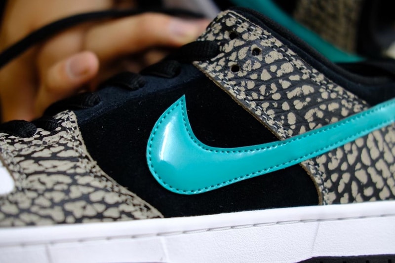 Nike SB Dunk Low "atmos Elephant" Closer Look Images Sneaker Release Information Drop Date Air Max 1 AM1 Tokyo Turquoise White Print Leather Swoosh