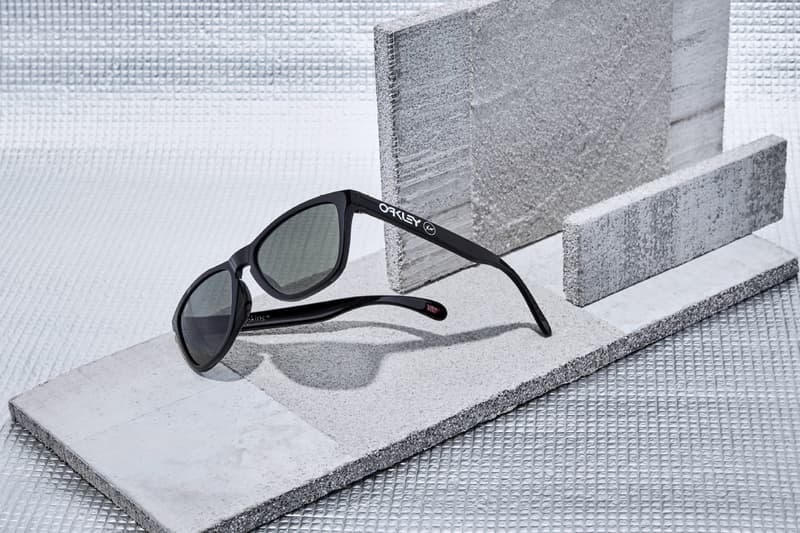 Oakley japan fragment design hiroshi fujiwara collaboration eyewear sunglasses goggles frogskins fall line O FRAME 2.0 XM october 31 fw20 release date buy ino