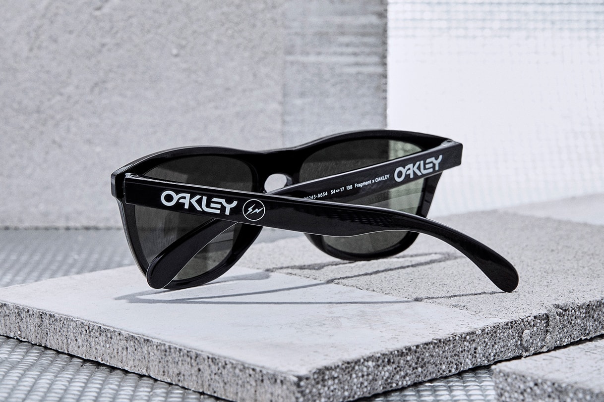 Oakley japan fragment design hiroshi fujiwara collaboration eyewear sunglasses goggles frogskins fall line O FRAME 2.0 XM october 31 fw20 release date buy ino