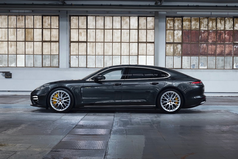 Porsche Panamera Turbo S E-Hybrid Electric Car Power 690 BHP German Automotive Engineering Luxury Powerful Family Four Door Saloon Estate Car Vehicle Speed 911 GTR RS Plug-In