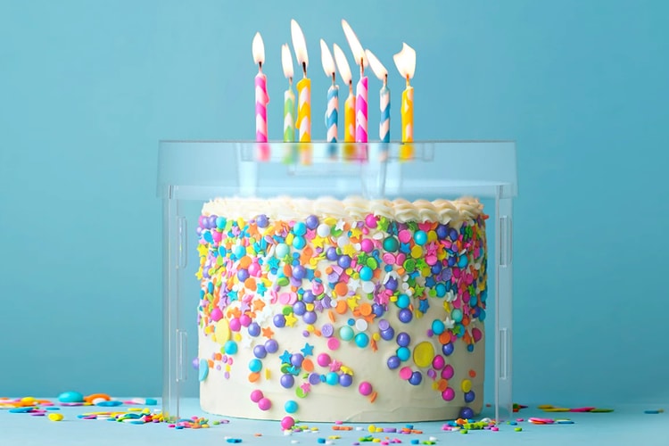 Top It Shields Cakes From Germs Spread From Blowing Out Candles