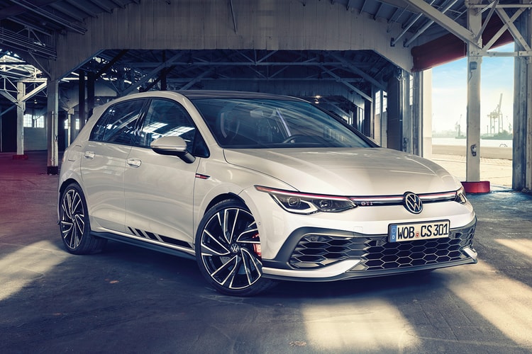 Volkswagen Unveils Golf GTI Clubsport MK8 Packing 298 BHP