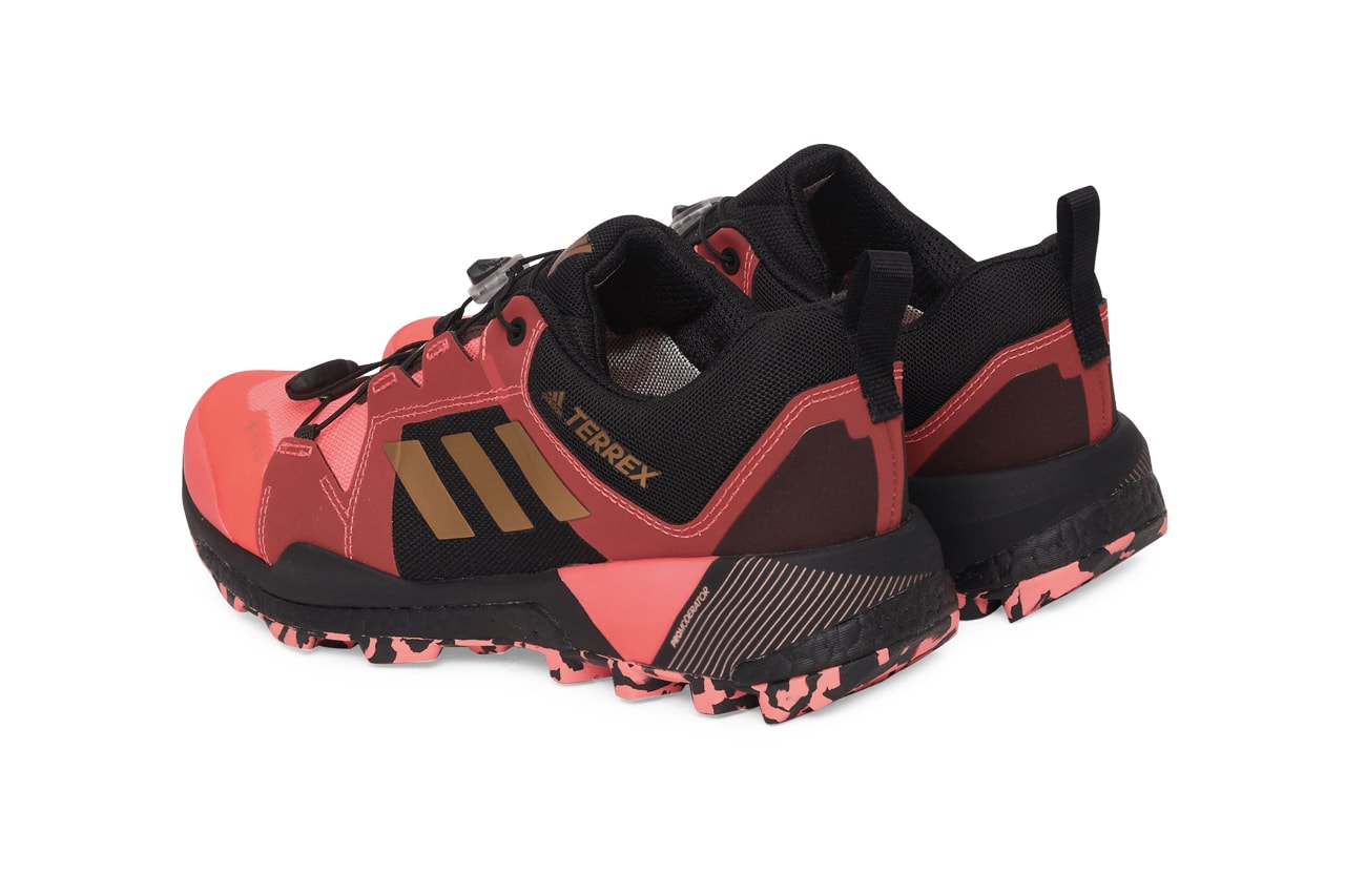 adidas TERREX Skychaser GTX GORE-TEX FX0135 Signal Pink / Copper Metallic / Core Black Speed Lacing Construction Boost Cushioning Continental™ Rubber Sole PROModerator 