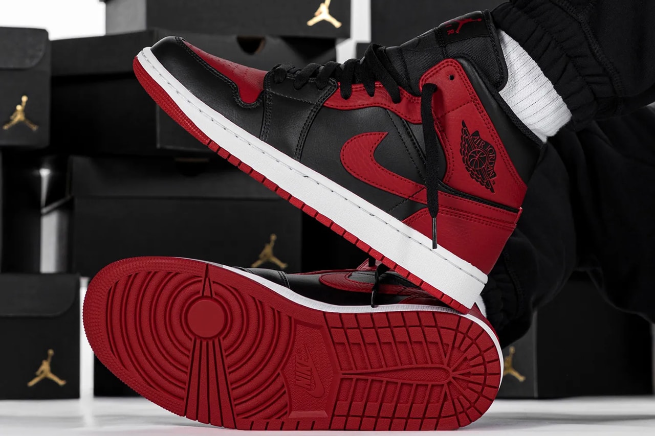 Air Jordan 1 Mid 'Bred Toe' Shoes - 11
