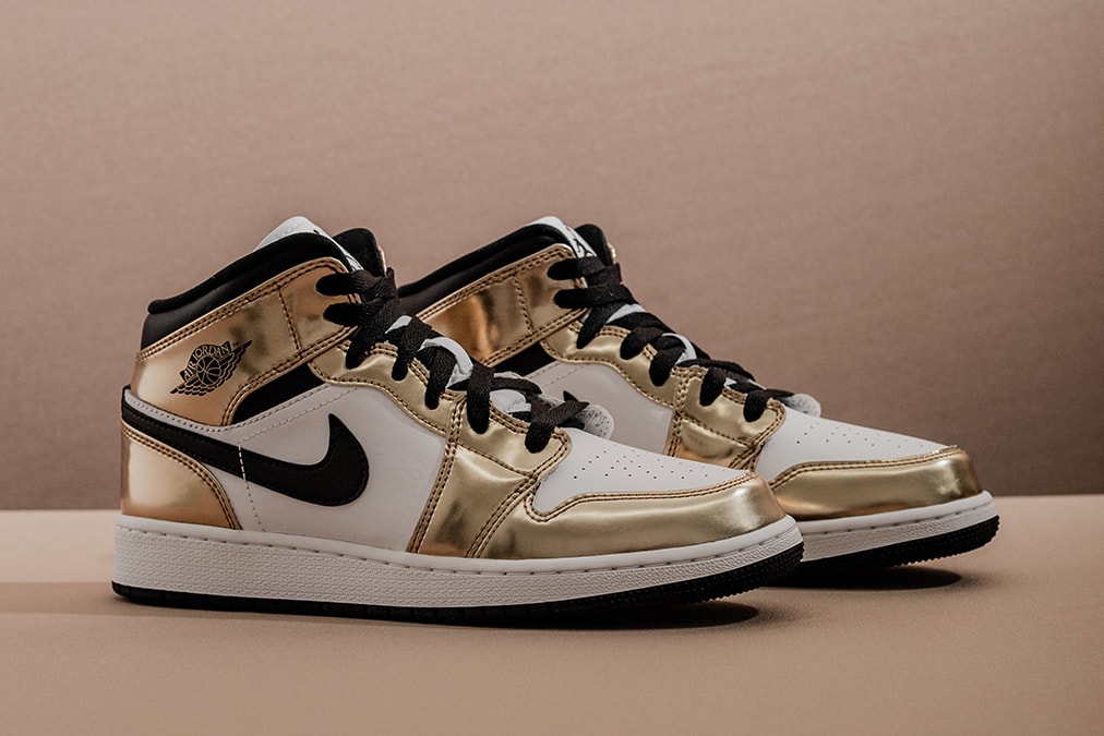 Jordans 1 gold Clearance