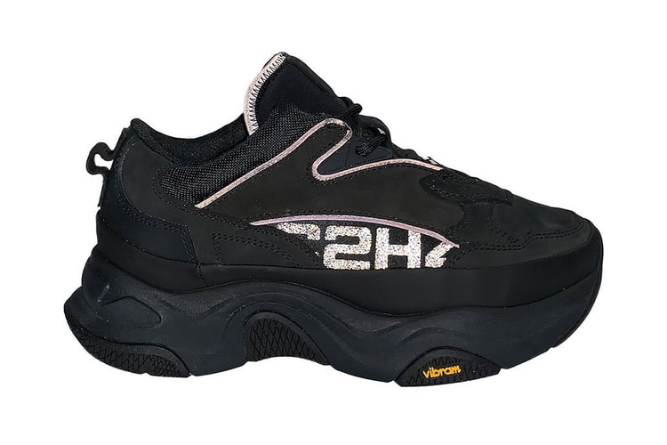 C2H4 Introduces Atom and Quark Silhouettes for Inaugural FW20 Sneaker Line