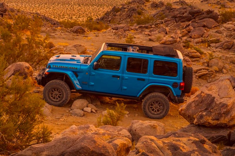 Jeep 2021 Wrangler Rubicon 392 off-roading 4x4 outdoors horsepower trucks suvs cars automotive American blue torque 