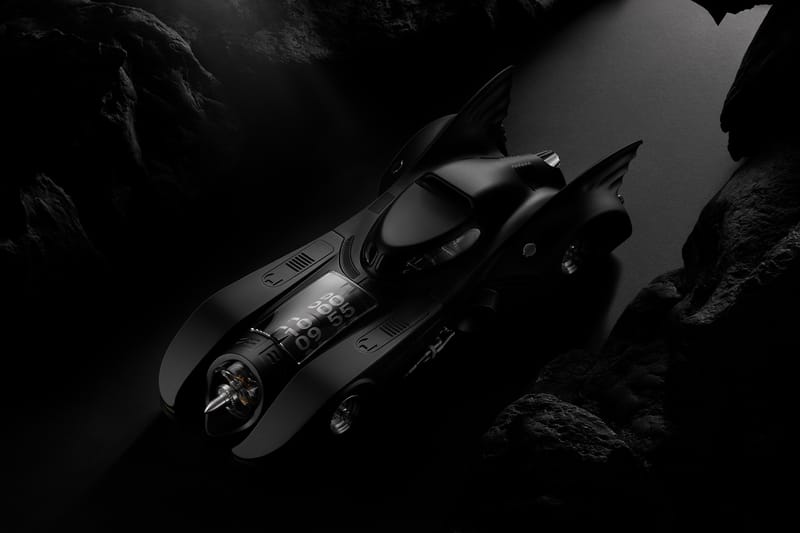 This 1989 Batmobile Desk Clock is Built Better Than My Car