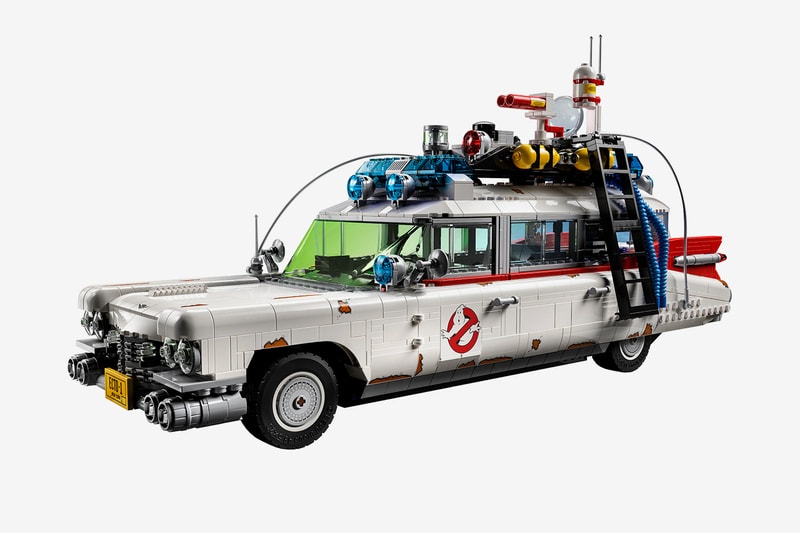 LEGO 2352 Piece Ghostbusters ECTO1 ectomobile movie franchise 1959 Cadillac Miller Meteor ambulance 6 14 curved windshield five module steering wheel toys figures Kit Buy Price info