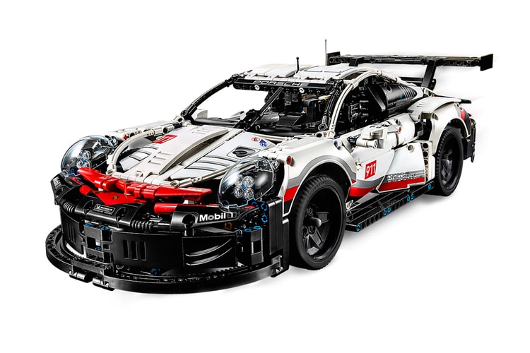 LEGO Technic Imagines a Detailed Porsche Design 911 RSR
