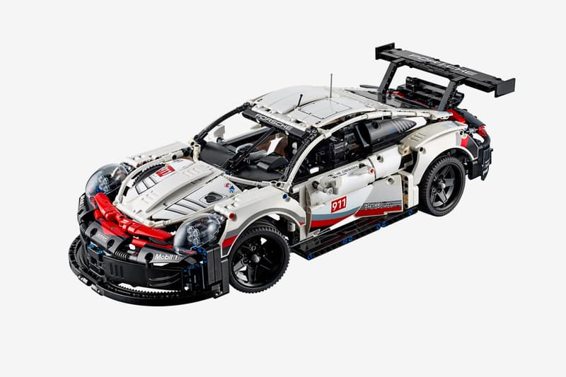 LEGO Technic 1580 Piece Porsche Design 911 RSR race car supercar vehicle model figures toys puzzle black red white 8 cylinder engine piston laguna seca