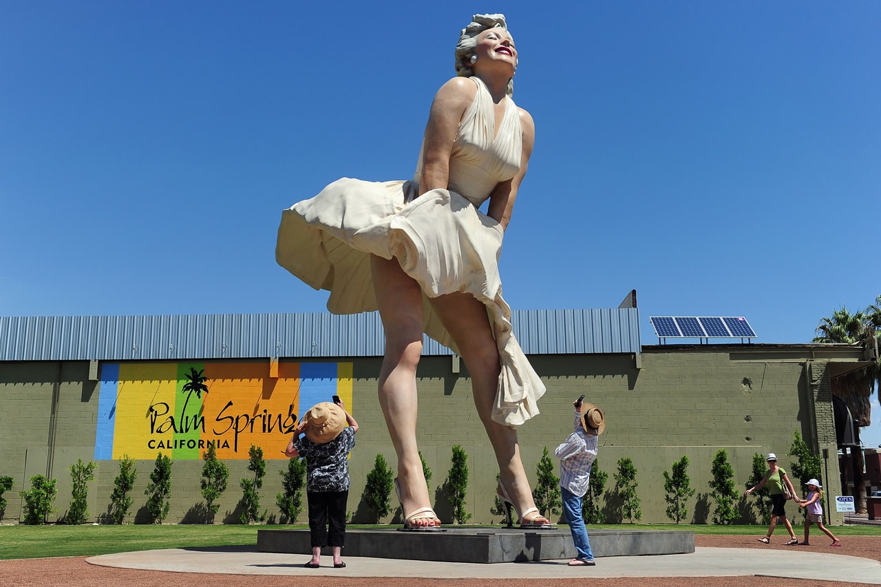 marilyn monroe statue palm springs art museum california controversy