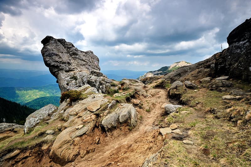 Mysterious Monolith Romania europe utah desert 13 feet tall Batca Doamnei Hill Piatra Neamt Ministry of Culture local officials object obelisk structure