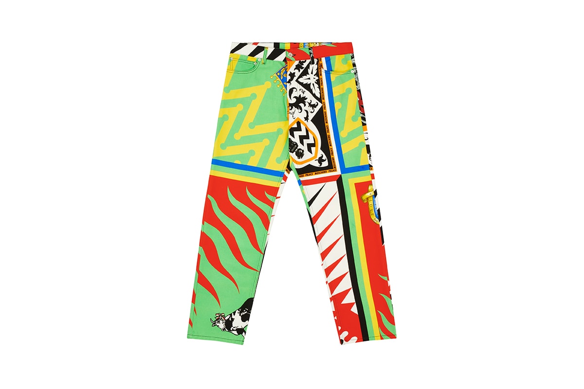 Supreme Fall Winter 2020 Week 13 Release List Release List Palace HIDDEN.NY BBC ICECREAM Fear of God Stone Island NOAH KAWS OAMC Daniel Johnston Moschino Stüssy