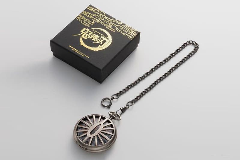 Premium Bandai Demon Slayer Pocket Watch Tanjiro Kamado Inosuke Hashibira Zenitsu Agatsuma Nezuko Kamado anime manga ufotable