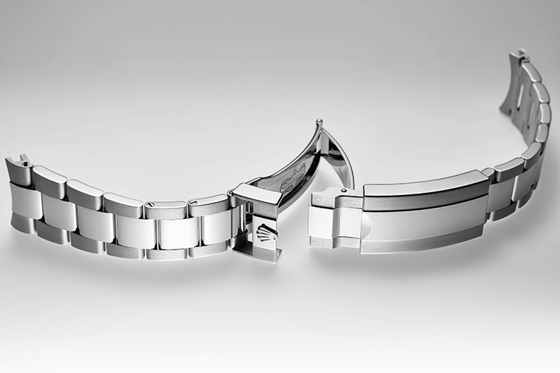 The A-Z of Modern Rolex Watches Rolex Diver GMT Explorer Swiss Watches Brands accessories Crown Milgauss submariner Hypebeast Guides timekeeping gold diamonds