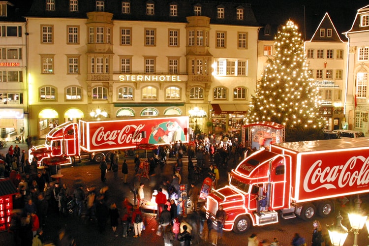 Taika Waititi Directs Coca-Cola's Heartwarming 2020 Holiday Commercial