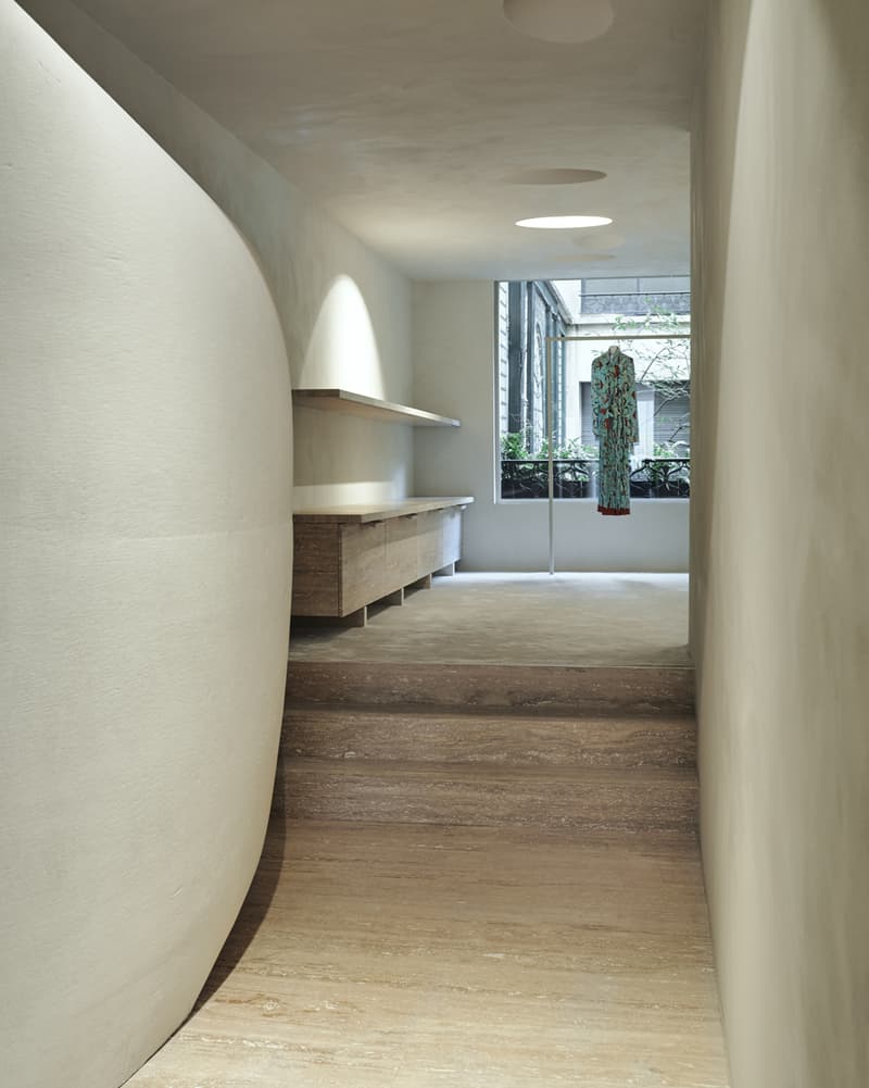 Maison Margiela Avenue Montaigne Paris Flagship store interior inside address location boutique shop martin