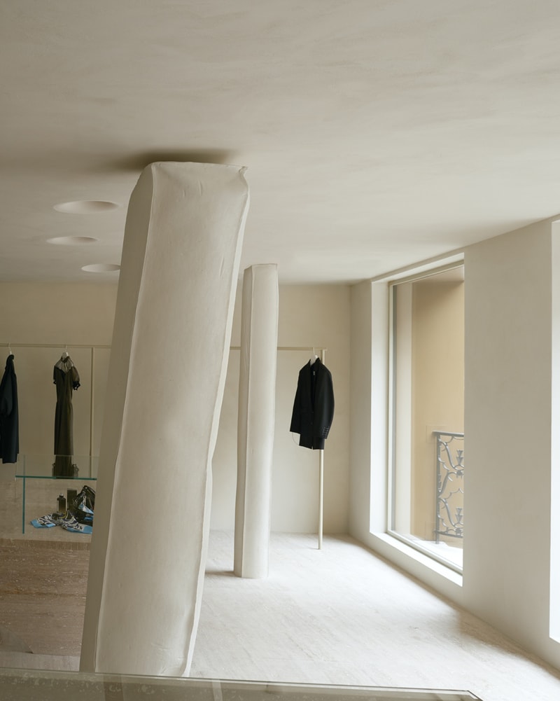Maison Margiela Avenue Montaigne Paris Flagship store interior inside address location boutique shop martin
