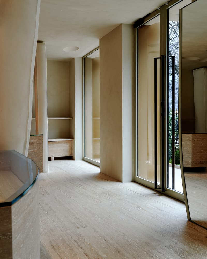 Maison Margiela Avenue Montaigne Paris Flagship store interior inside address location boutique shop martin