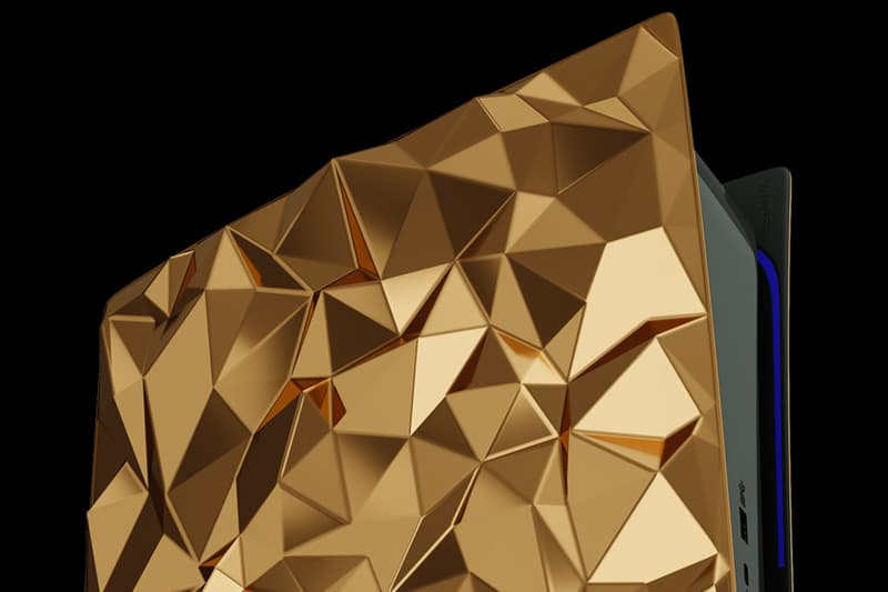 Caviar Golden Rock PlayStation 5 luxury crocodile leather artisanal gaming video games consoles Japan 1 of 1 rare precious metal