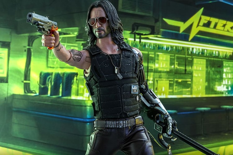 Hot Toys Unveils 1:6 Scale Guitar-Wielding Johnny Silverhand From 'Cyberpunk 2077'