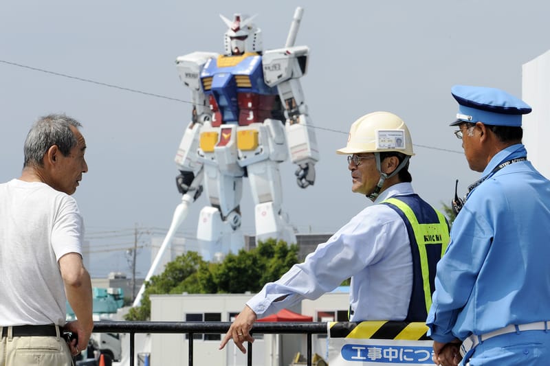 life size gundam robot