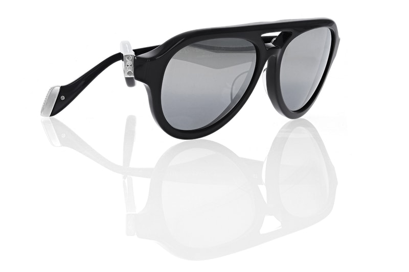Billie Eilish J Balvin Jason Momoa Snoop Dogg Usher Daddy Yankee JLo  Arnold Schwarzenegger precision engineered hardware premium unique gradient sunglass lenses anti-scratch anti-glare coating double diamond rivets hidden laser engraved Baroque Skull detail KING BABY temple shape 