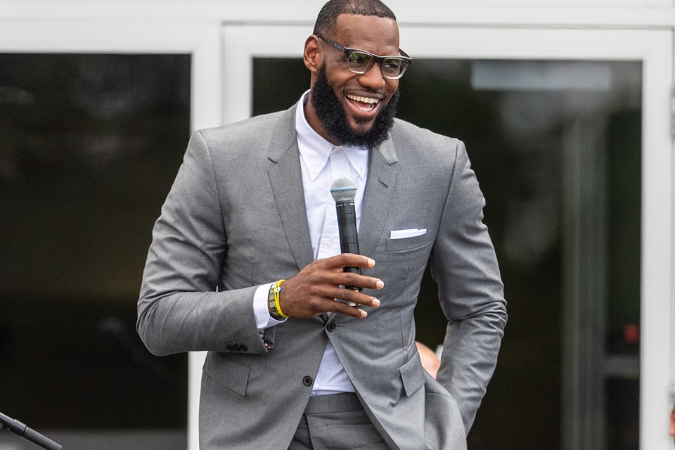 LeBron dedicates new court at I Promise School in Akron