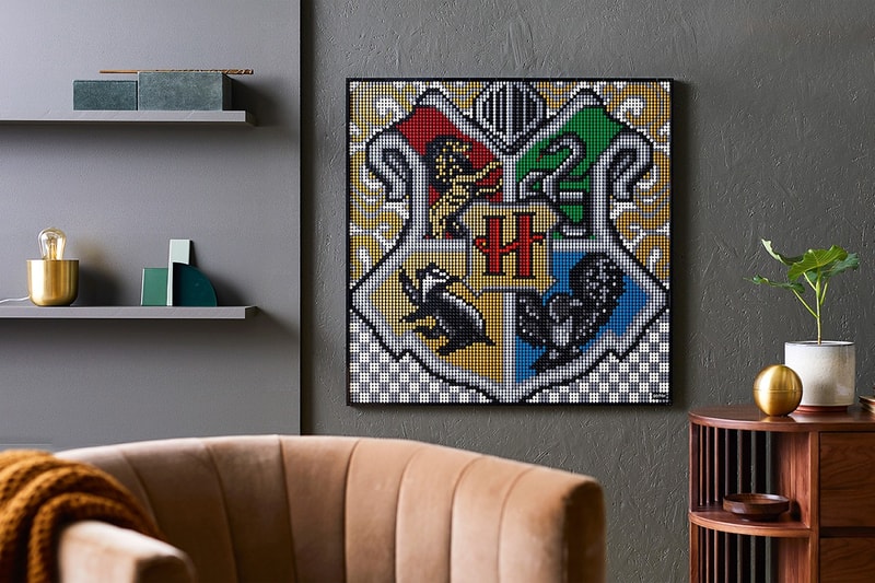 lego harry potter house hogwarts school crest ravenclaw gryffindor slytherin hufflepuff magic wizard toys collectibles 